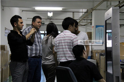 華奇硅膠護(hù)線圈：#有酒有故事#之感謝一路有您！